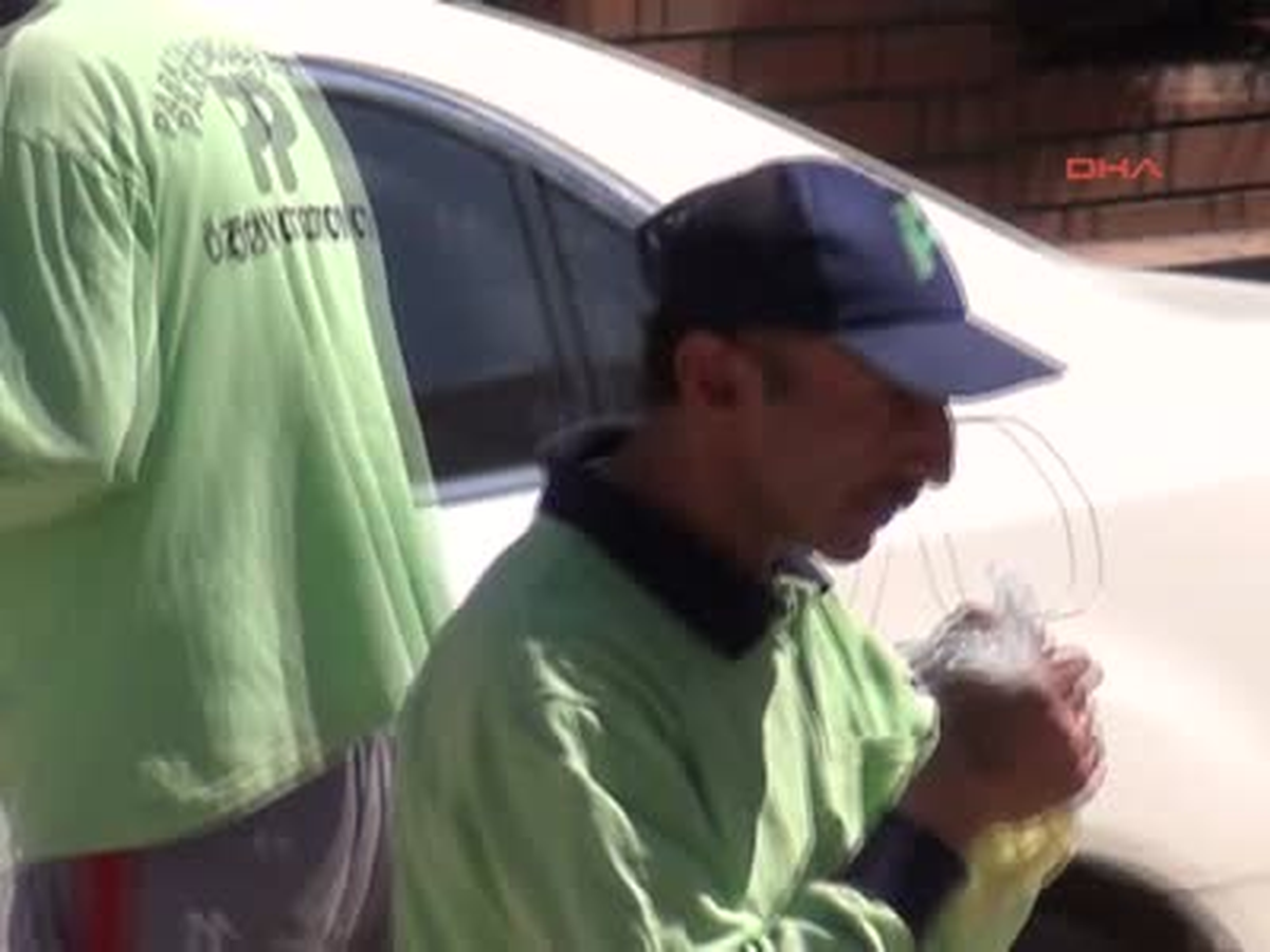 Uçucu Madde Çeken Otoparkçı