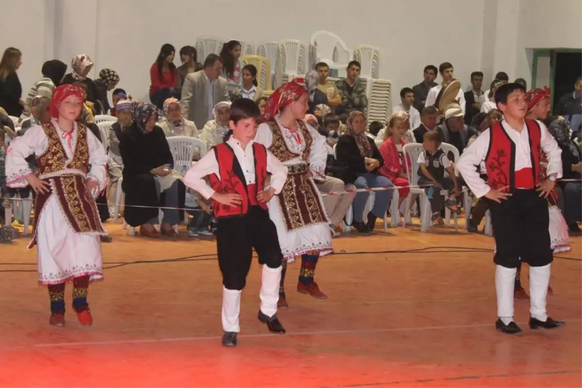 Yenişehir'de Halk Oyunları Şenliği