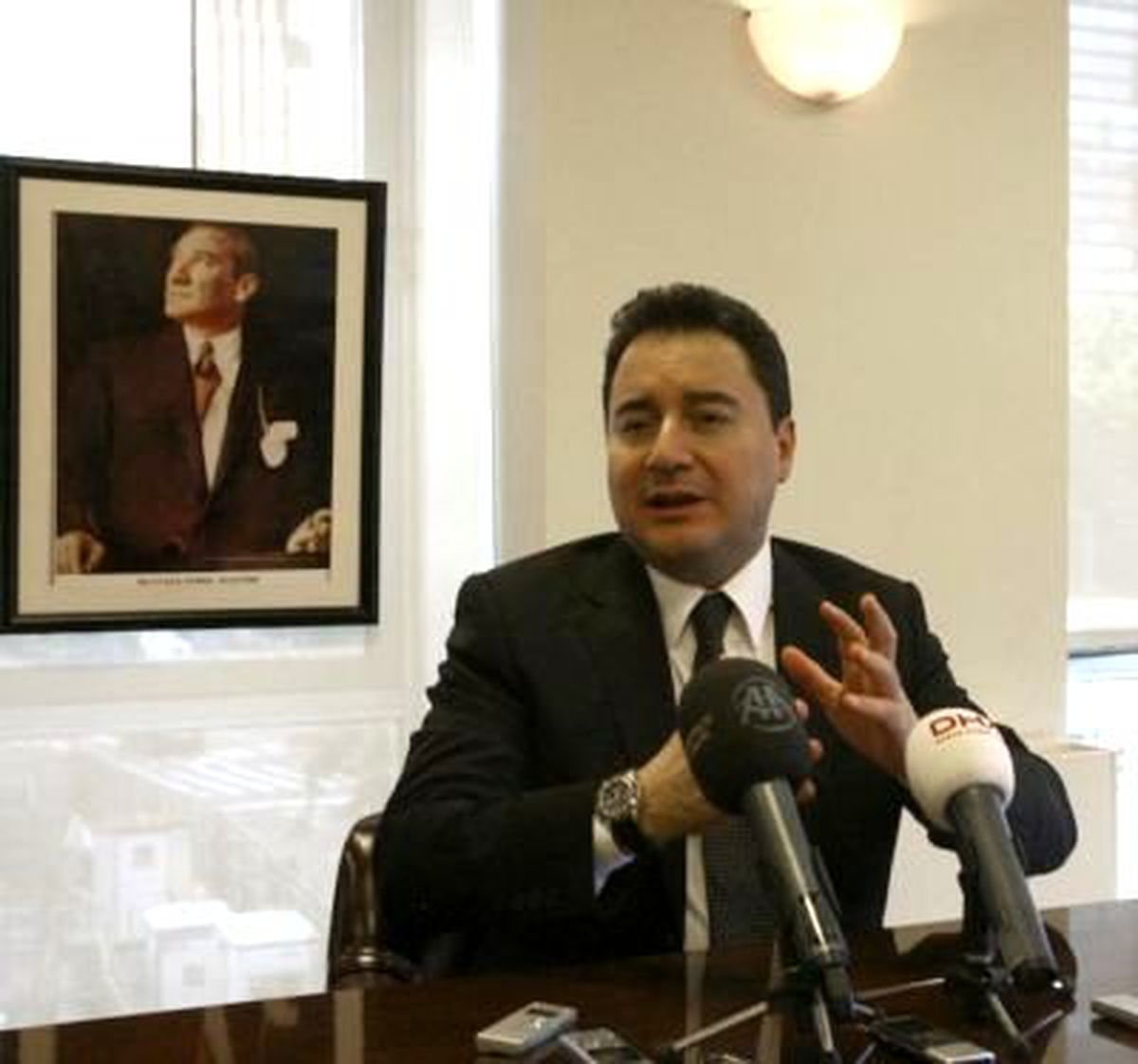 Ali Babacan: 'Türkiye'de Tasarruf Oranları Geriledi'