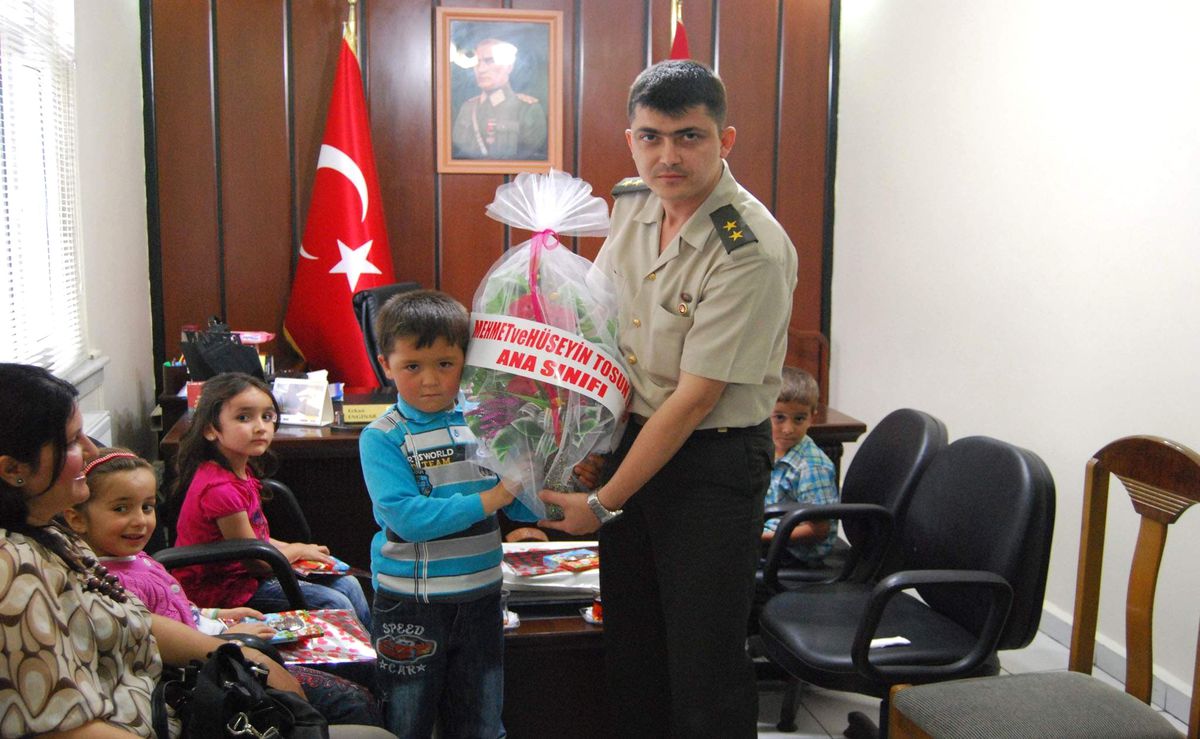 Anasınıfı Öğrencilerinden Kula Garnizon Komutanlığına Ziyaret
