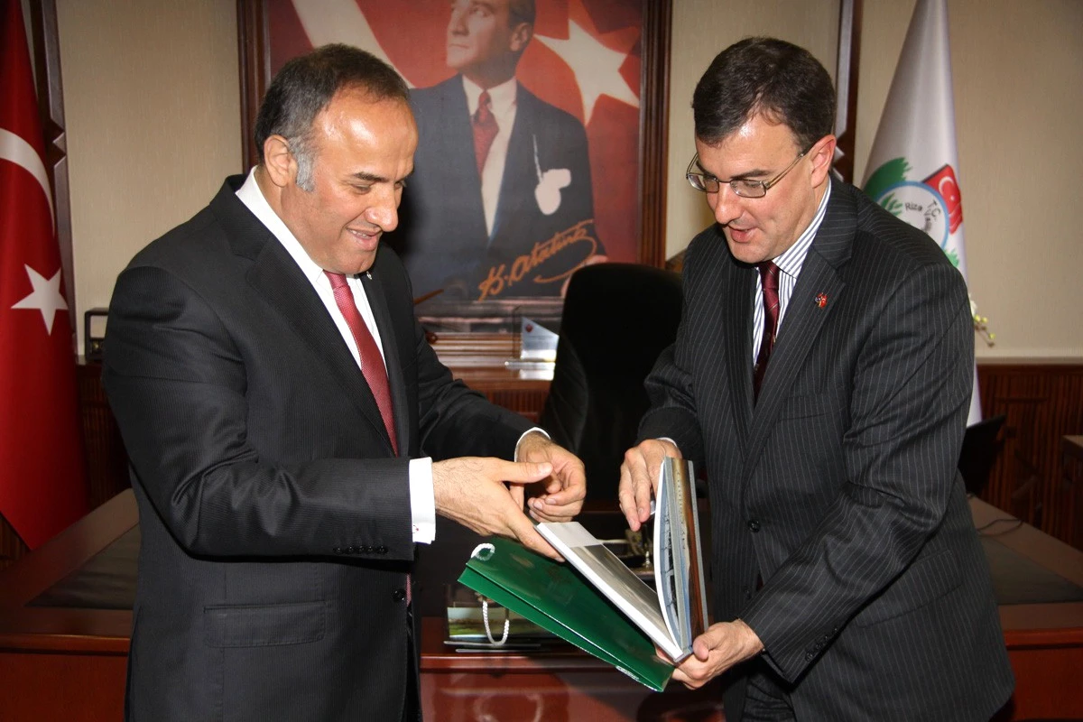 Avusturalya\'nın Ankara Büyükelçisi\'nden Rize Valisi Seyfullah Hacımüftüoğlu\'na Ziyaret