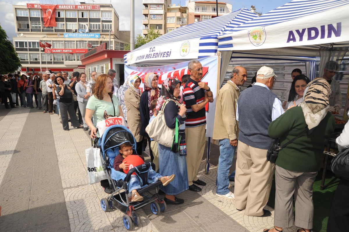 Aydın Belediyesi'nden Lokma Hayrı