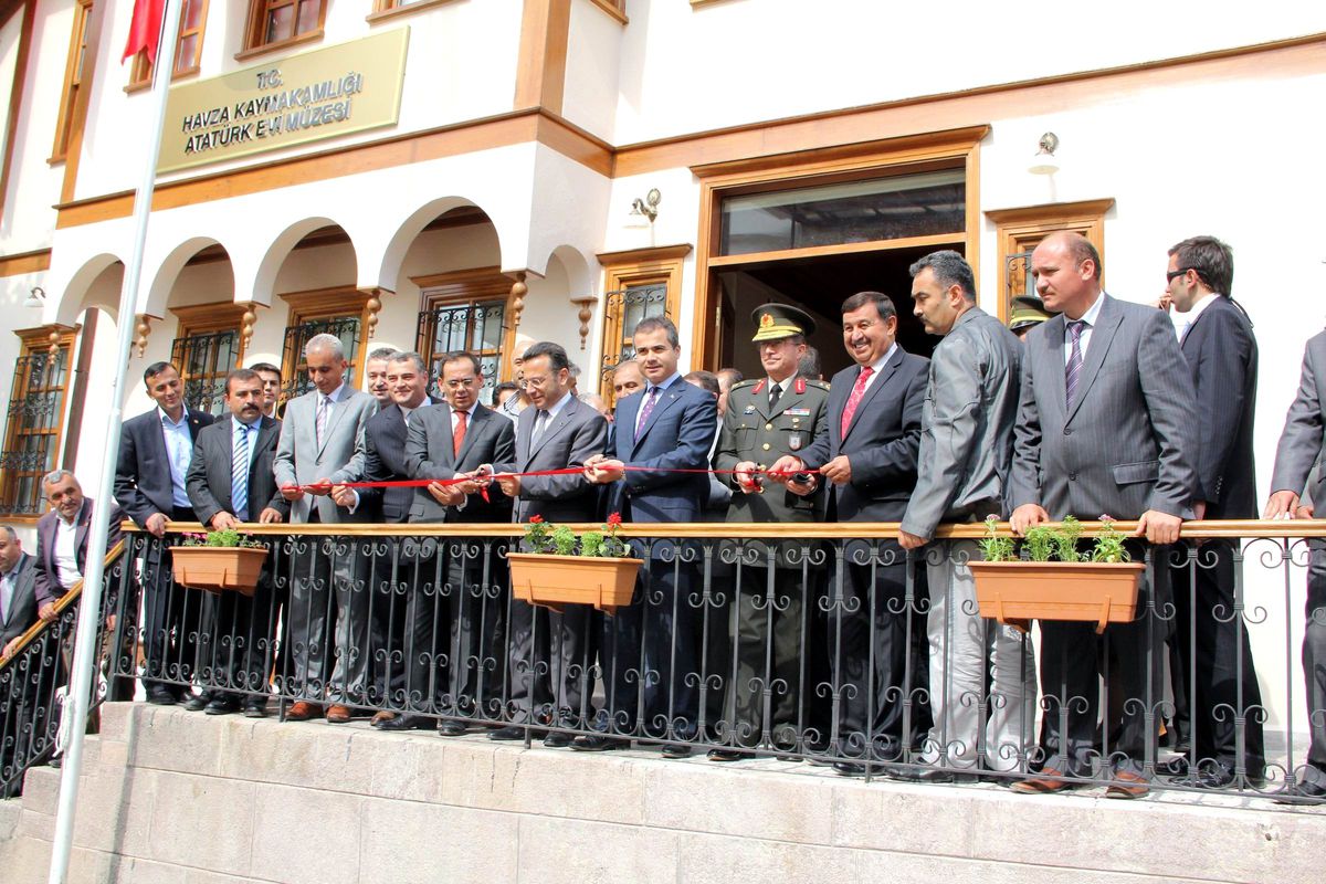 Bakan Kılıç, Atatürk Evi'nin Açılışını Yaptı