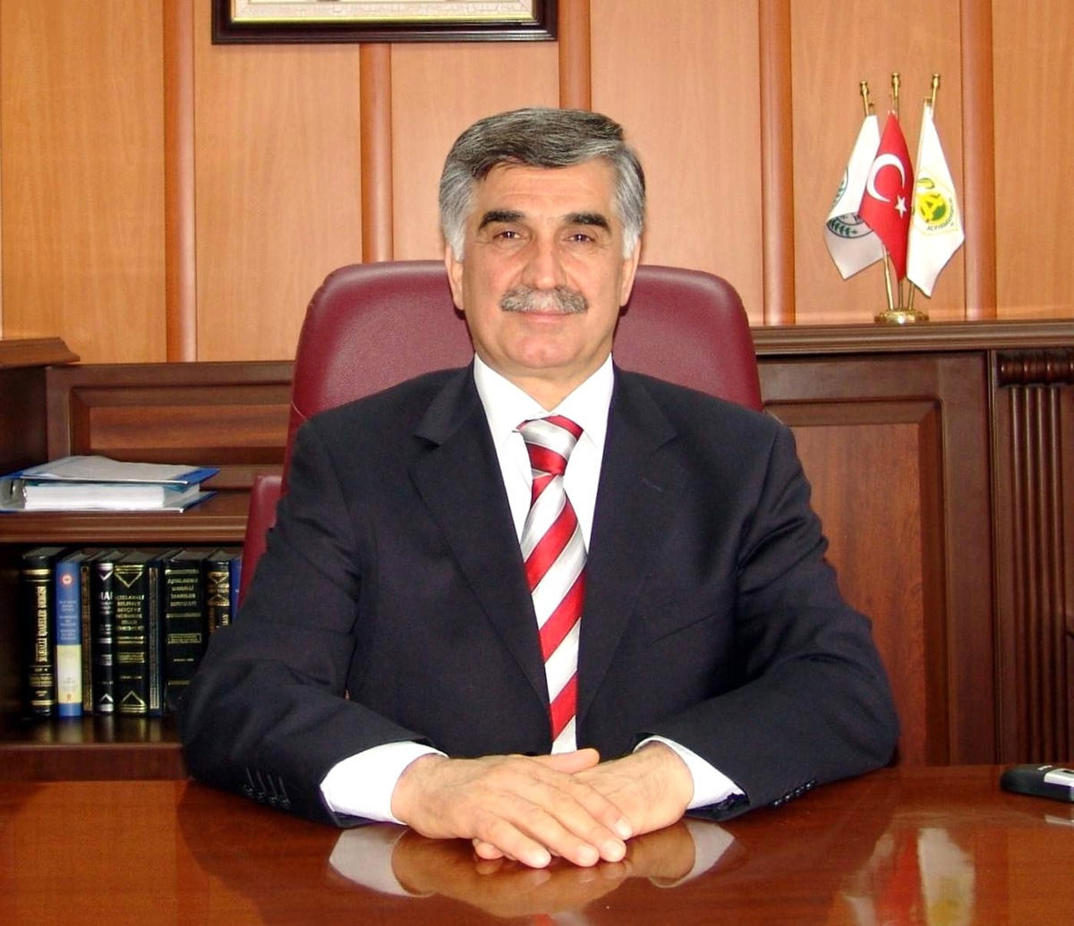 Başkan Büyükaslan, Necip Fazıl Kısakürek'in Vefatının 29. Yılı Nedeniyle Mesaj Yayınladı
