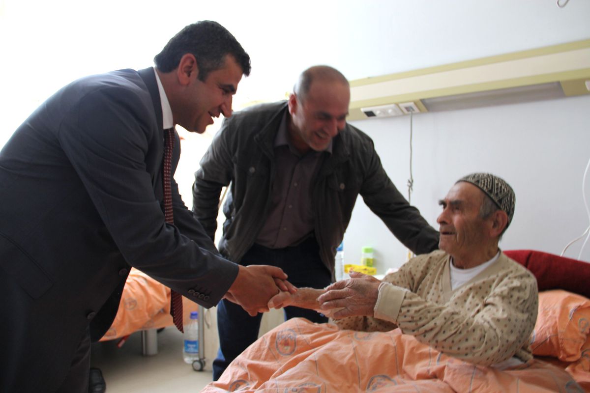 BDP Milletvekili Kurt'tan Hastalara Geçmiş Olsun Ziyaret