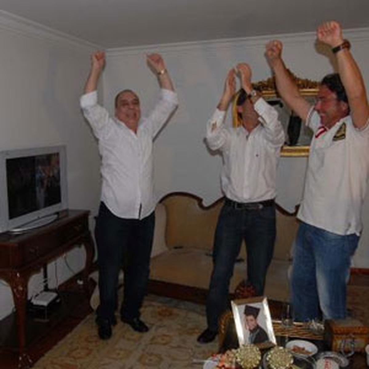 Bonomo'nun Baba Evinde, Gurur ve Sevinç