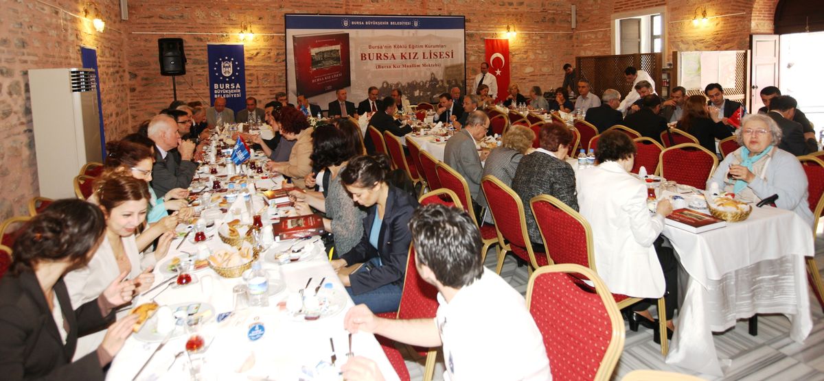 Bursa Kız Lisesi\'nin Tarihi Ölümsüzleşti