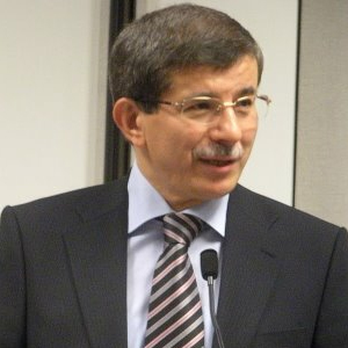 CHP\'den Davutoğlu\'na Gensoru
