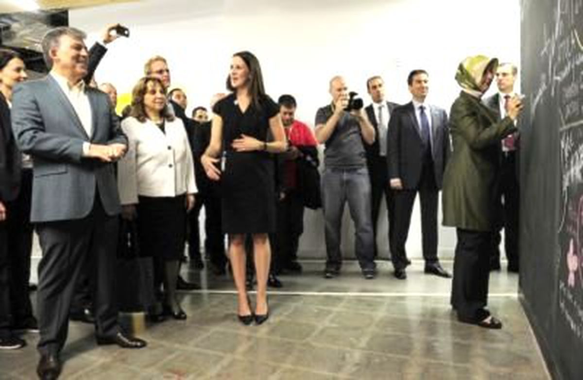 Cumhurbaşkanı Abdullah Gül, Google Genel Merkezini Ziyaret Etti