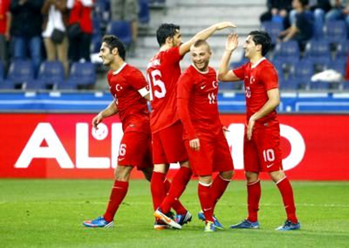 Futbol: Özel Maç