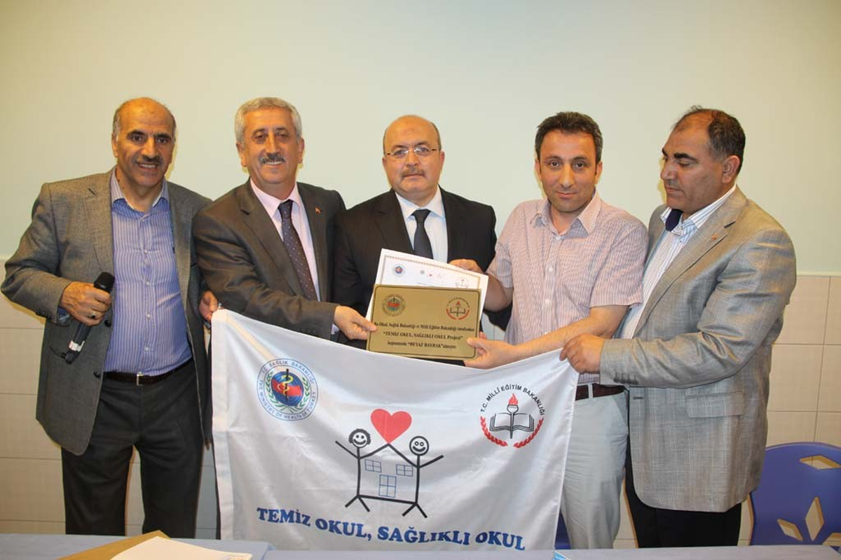 İnegöl\'de 5 Okula Beyaz Bayrak