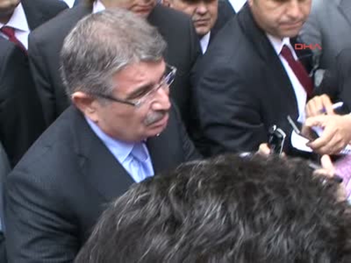 İzmir Bakan Şahin Kayseri\'deki Saldırı Hakkında Açıklama Yaptı