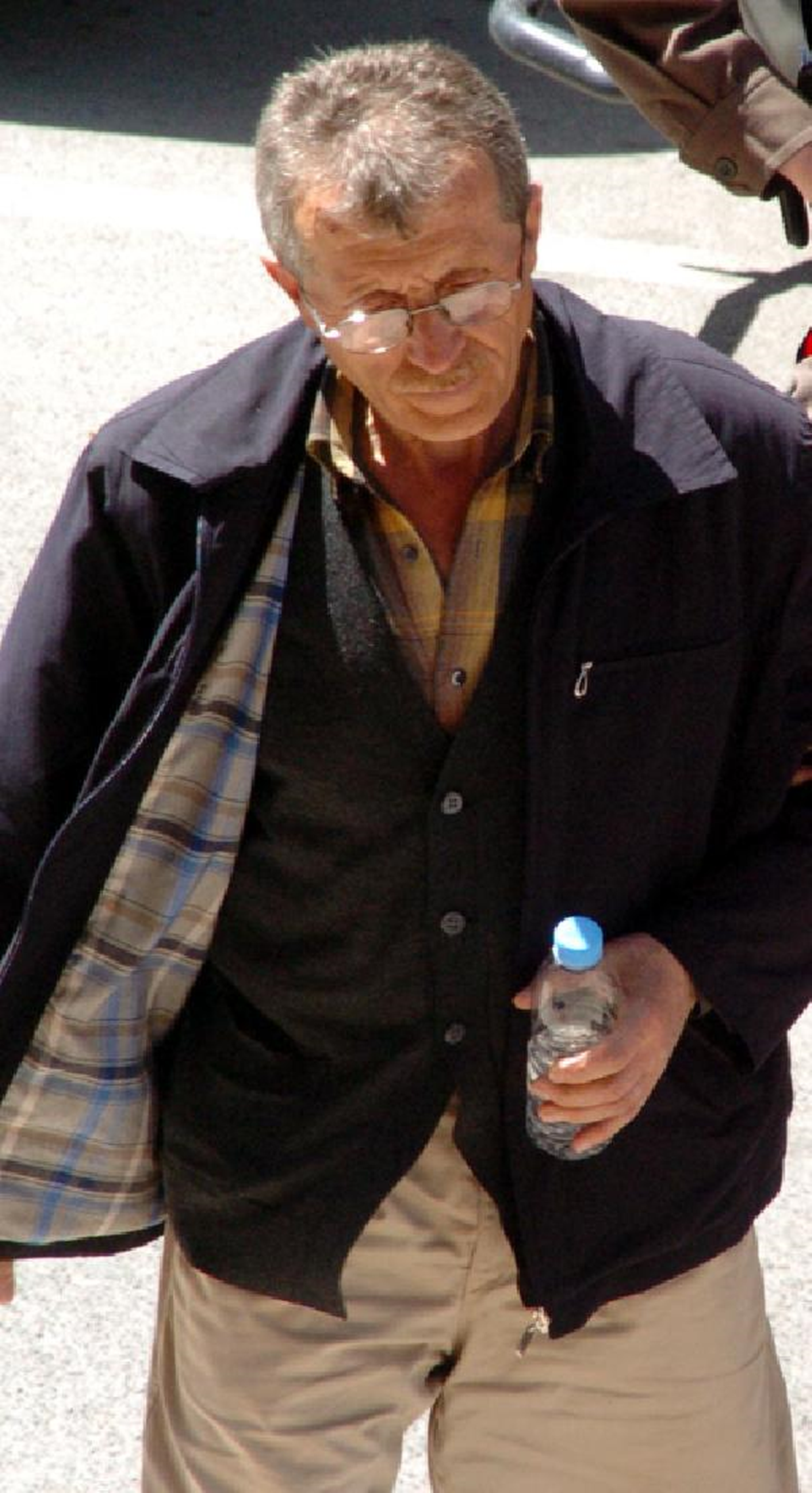 Kızkardeşinin Torunu 14 Yaşındaki Kıza Tecavüze 28 Yıl Hapis