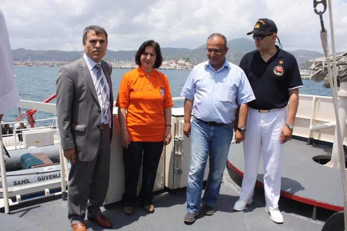 Marmaris\'te Teknelerde Gıda ve Sahte İçki Denetimi