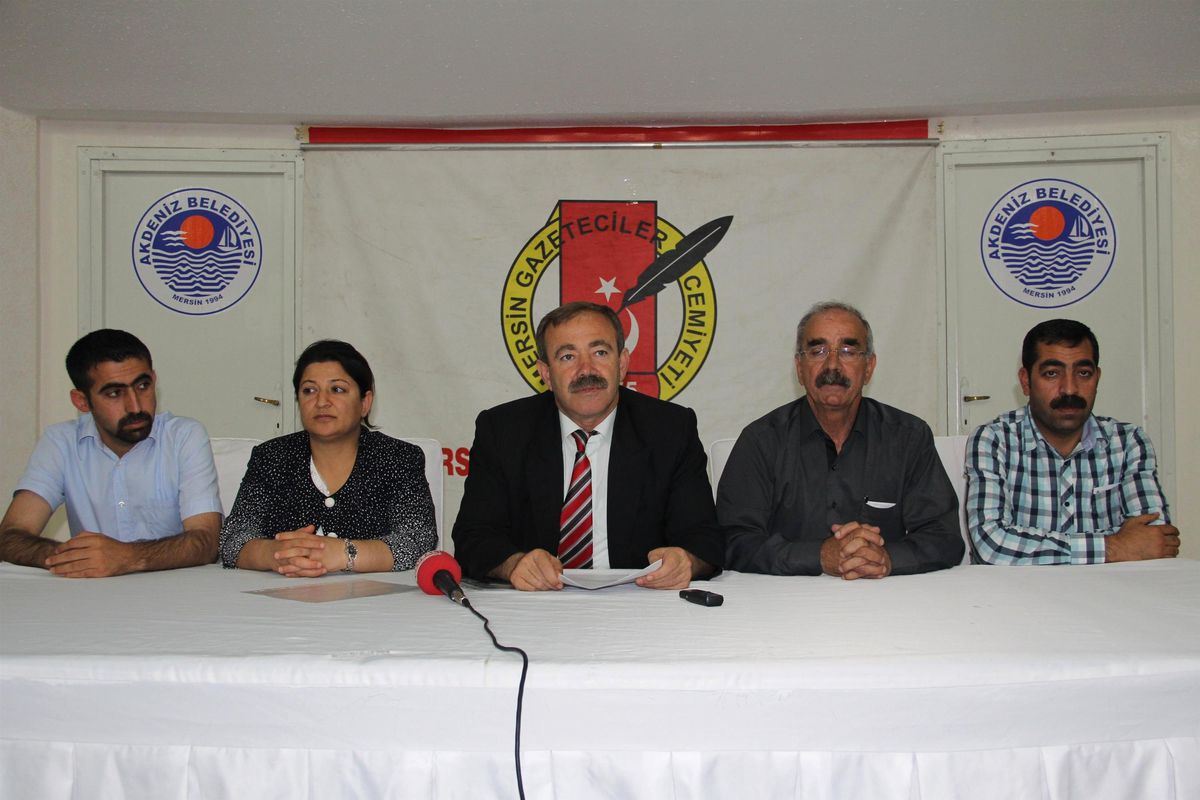 Mersin'de Mahalle Halk Toplantıları Gerginliği
