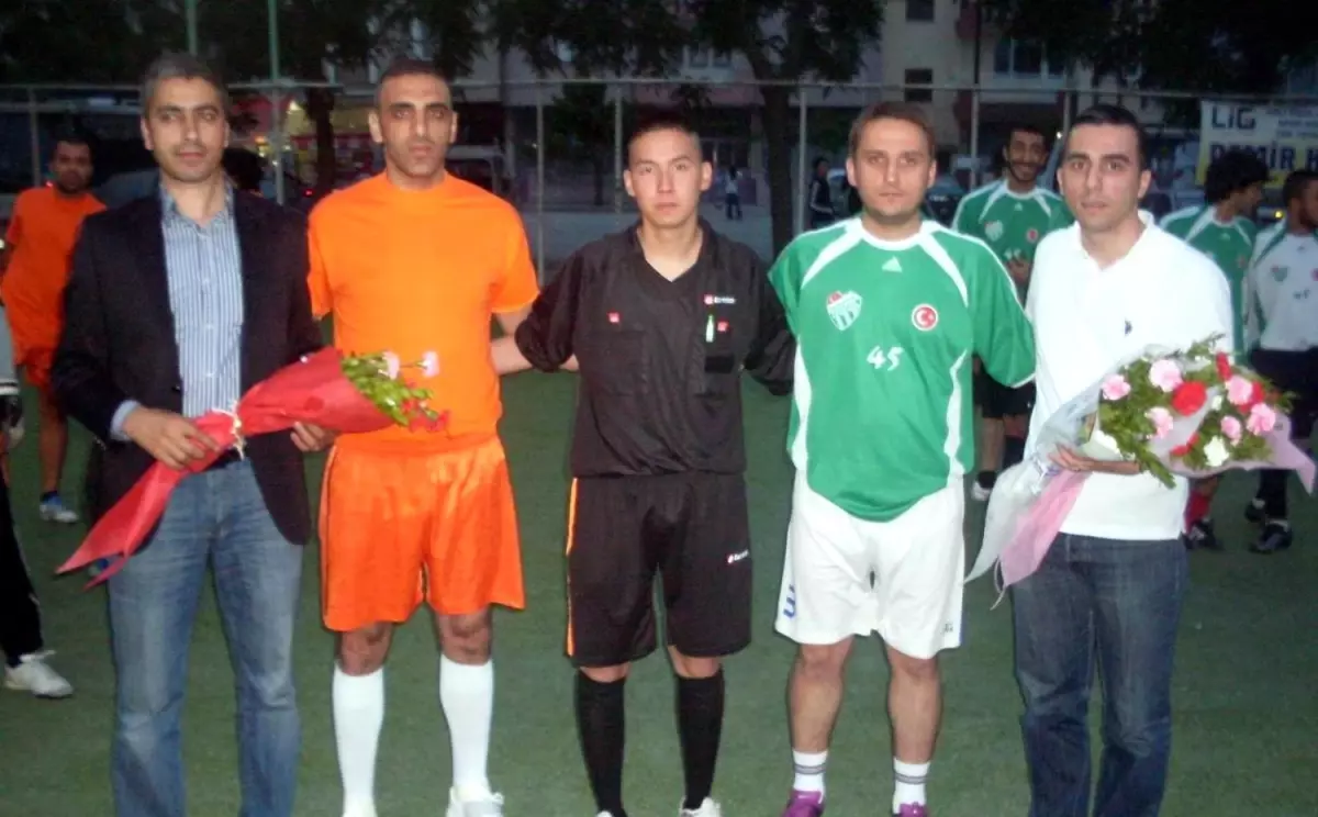 Salihlispor\'dan Halı Saha Turnuvası