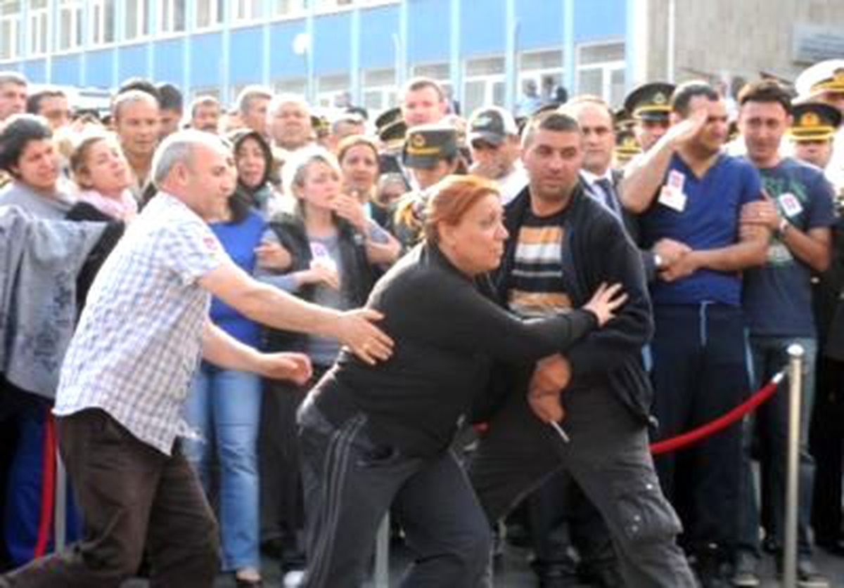 Şehit Aydın, Gözyaşlarıyla Son Yolculuğuna Uğurlandı