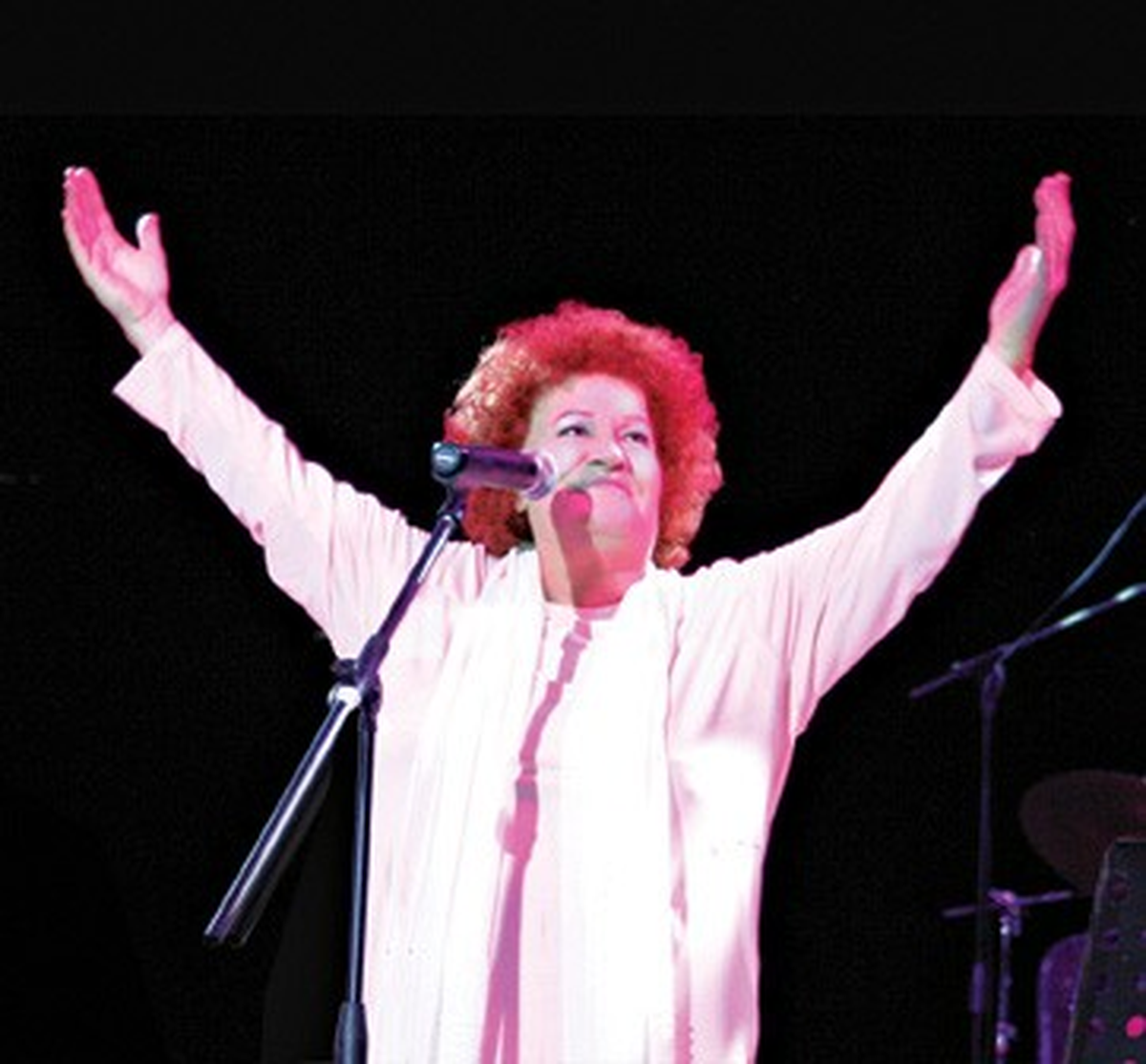 Selda Bağcan Konser Yorgunluğunu Köftecide Attı