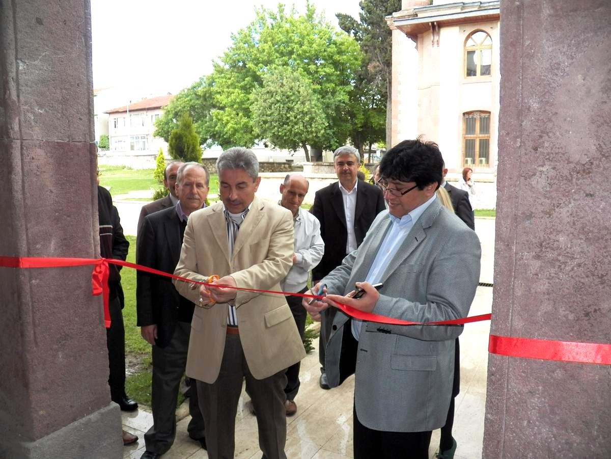 Söğütlü Öğrencilerden Resim Sergisi