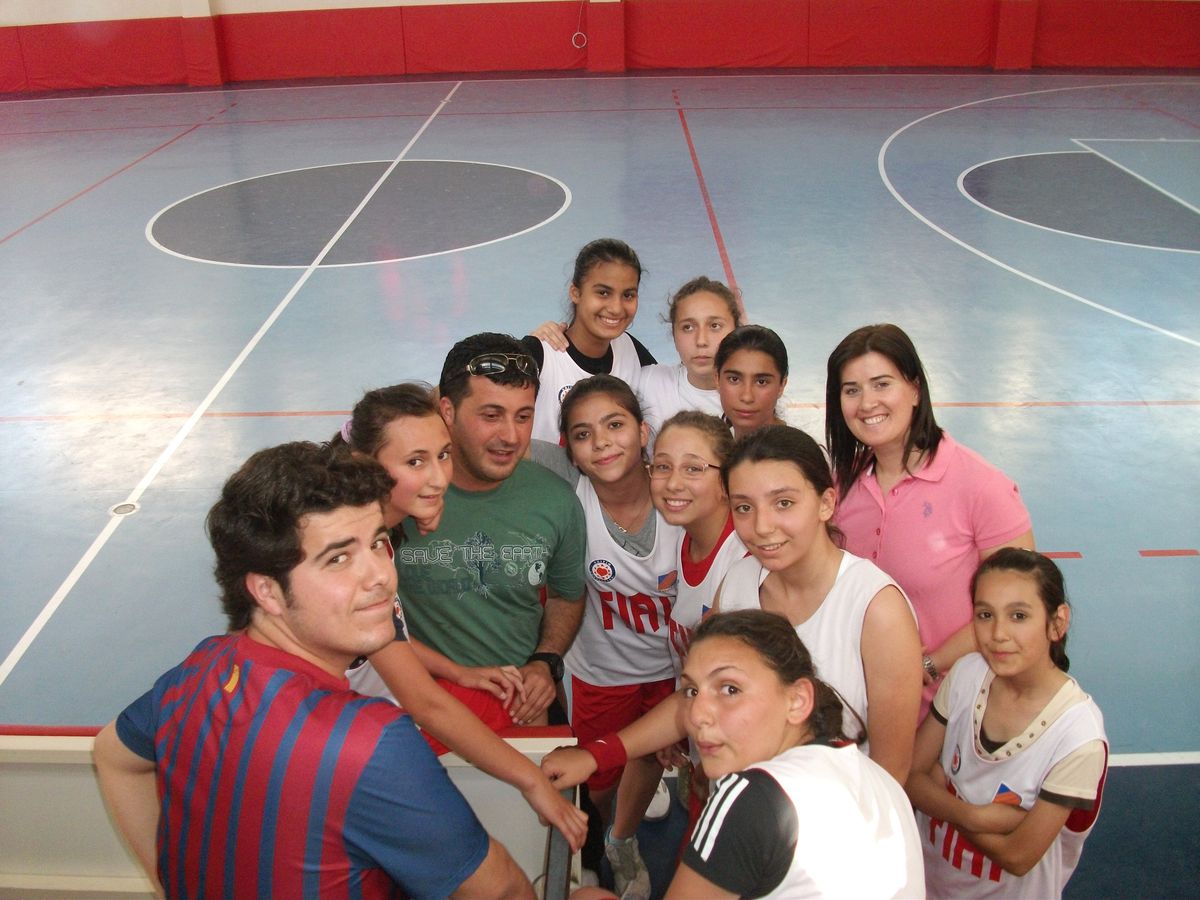Tegv'li Çocukların İlk Basketbol Maçı