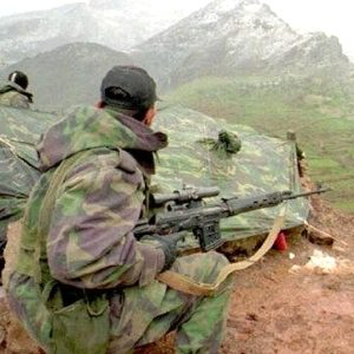 Varto'da PKK ile Çıkan Çatışmada Uzman Çavuş Yaralandı (3)