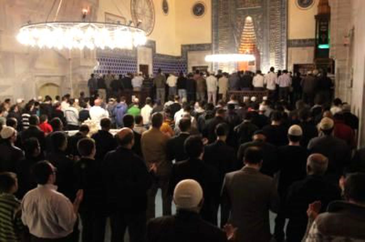 Yeşil Cami\'de Regaip Kandili Çoşkusu