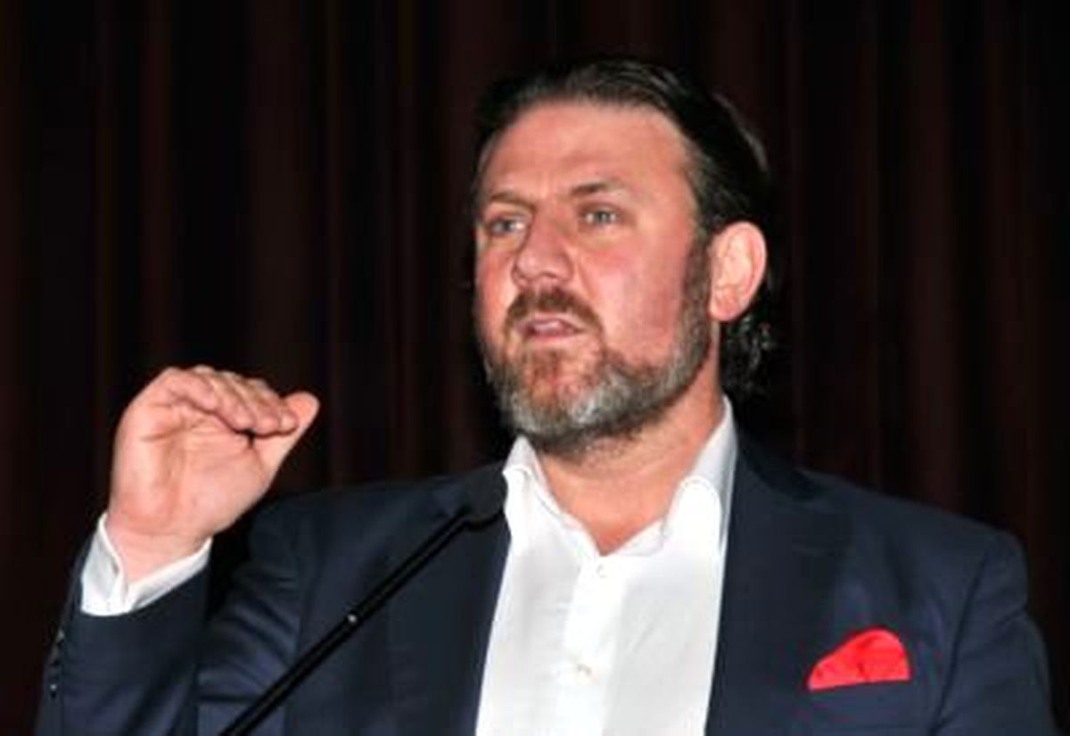 Yiğit Bulut Hangi Gazete ile El Sıkıştı?