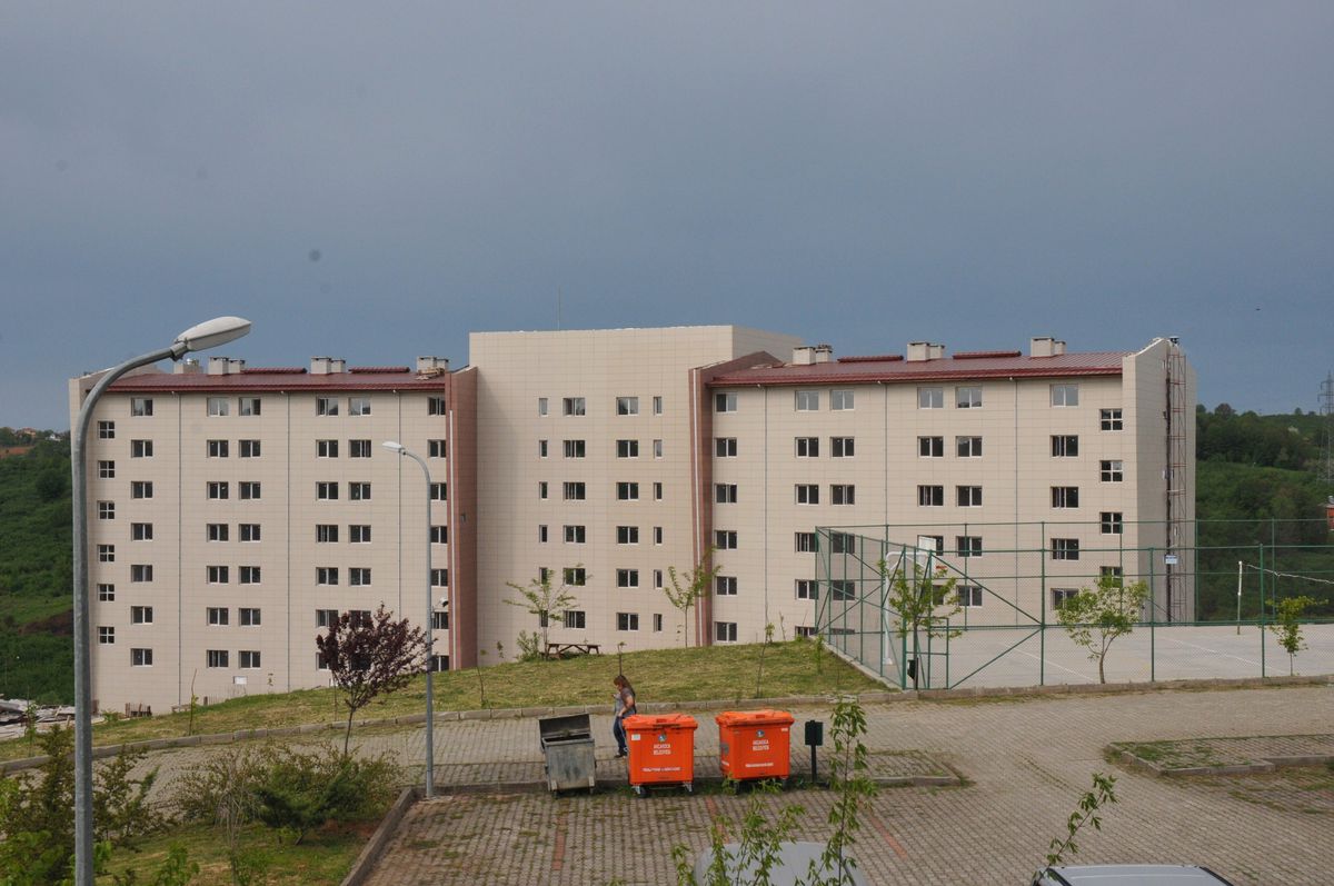 Akçakoca Yurt Binasında Sona Gelindi