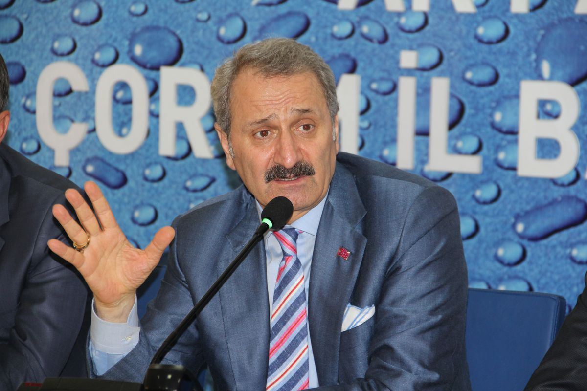 Bakan Çağlayan'dan AK Parti Çorum İl Başkanlığı'na Ziyaret