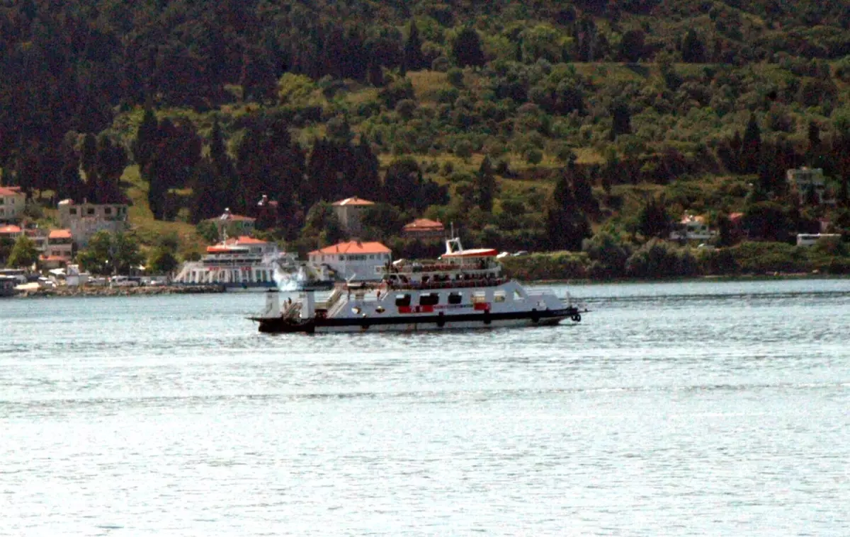 Çanakkale Boğazı\'nda Feribot Arızası