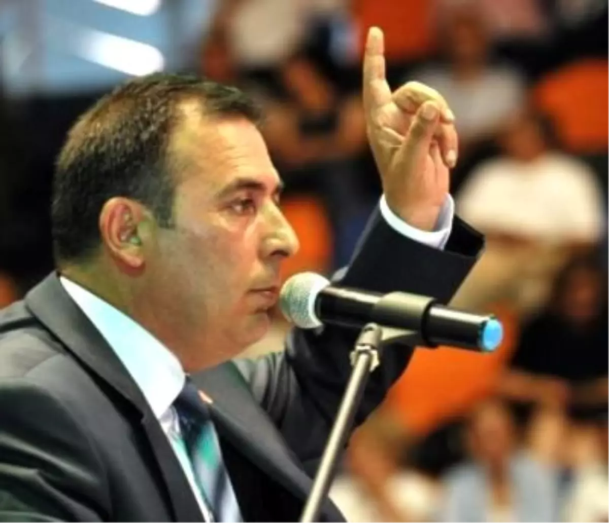 CHP Antalya İl Kongresi Gergin Başladı