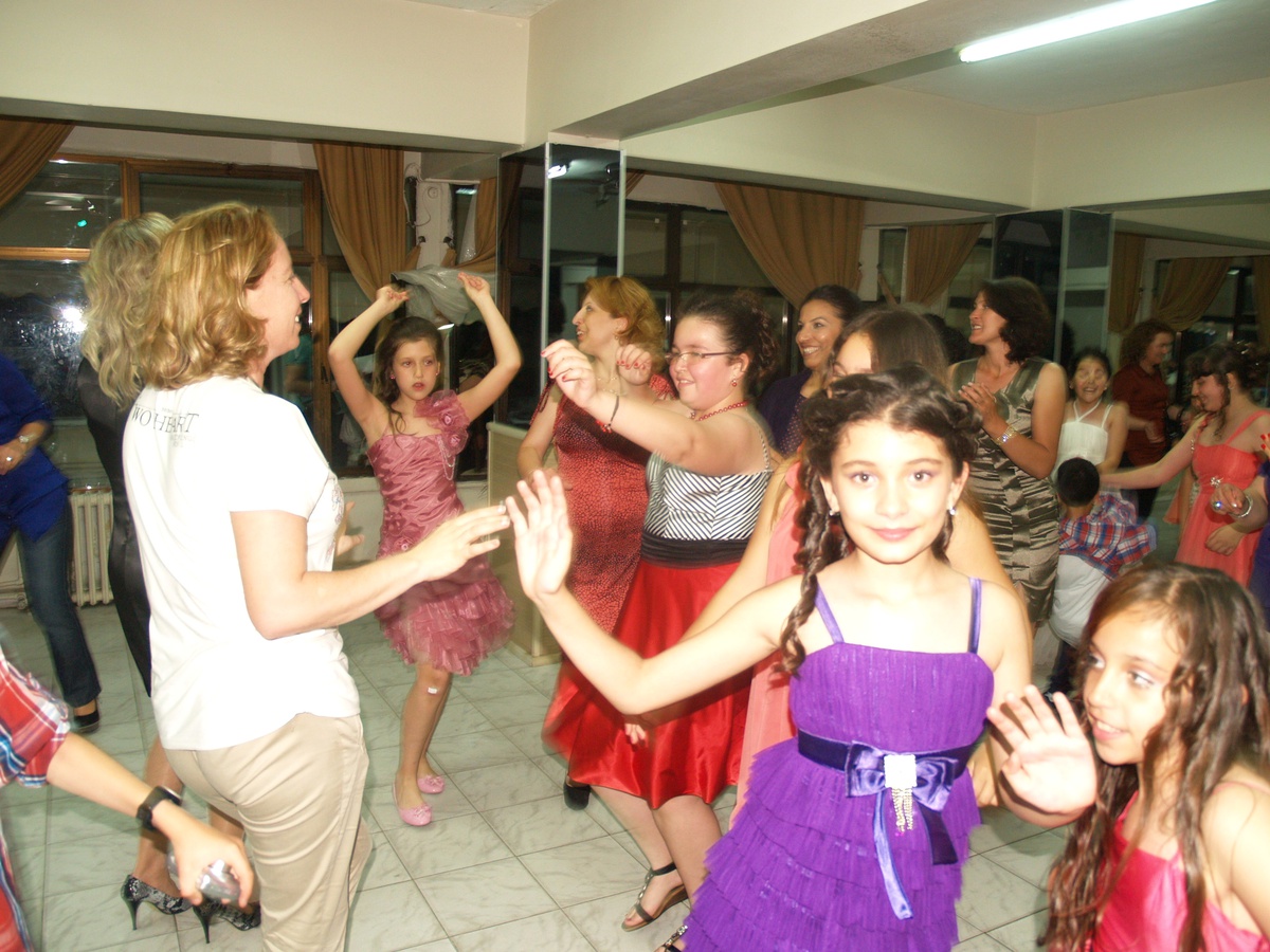 Gelibolu Gazi Süleyman Paşa İlköğretim Okulu Öğrencilerinden Yıl Sonu Balosu
