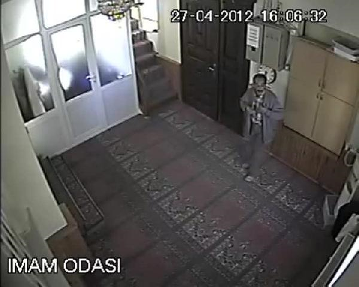 Hırsız Kaçtı Cemaat Kovaladı
