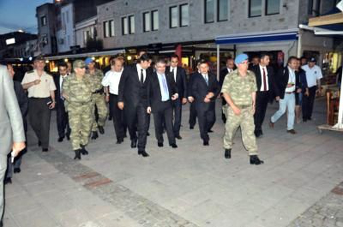 İçişleri Bakanı Şahin, Komando Okulunu Ziyaret Etti Açıklaması