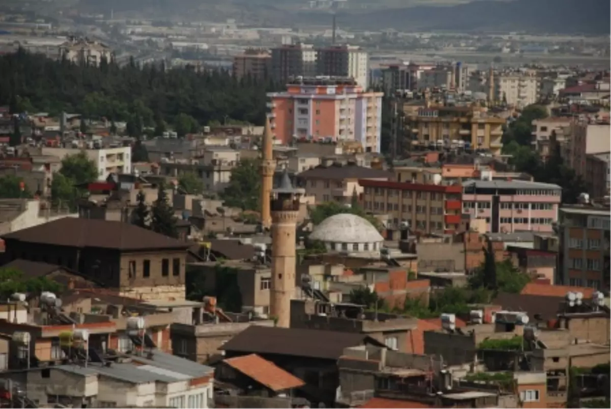 Kahramanmaraş Şiiri Bağrına Bastı