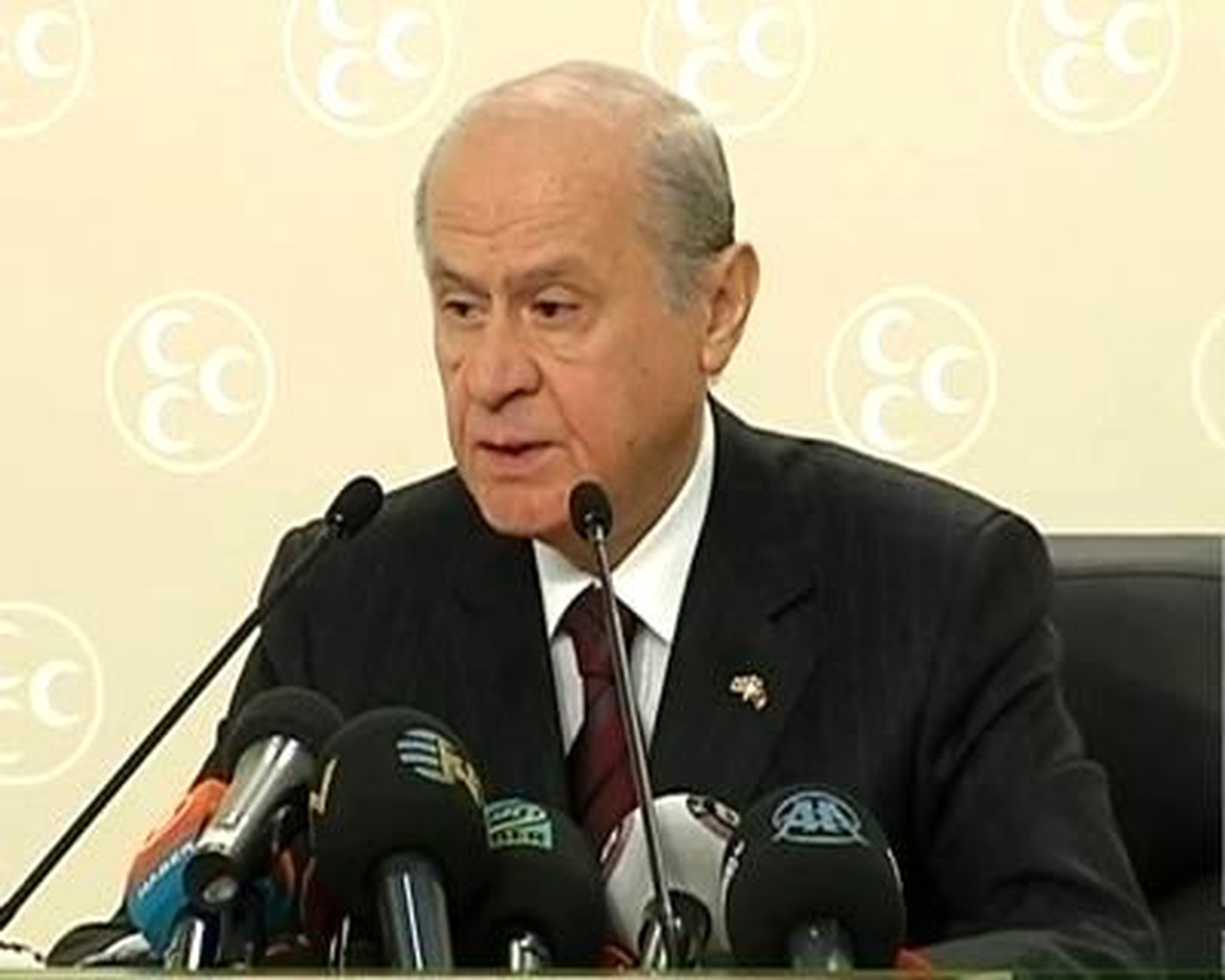 Bahçeli'den Şahin'e Destek
