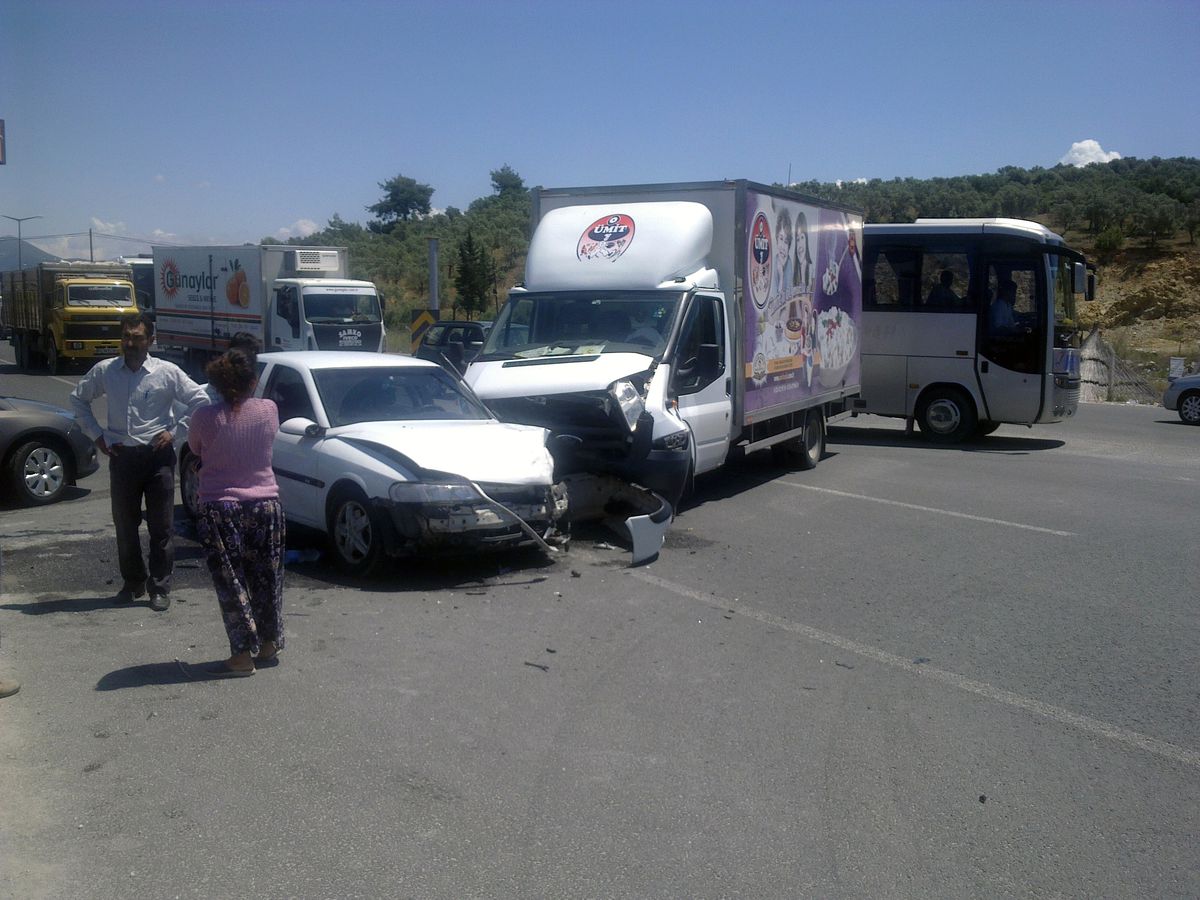 Milas'ta Trafik Kazası: 1 Yaralı