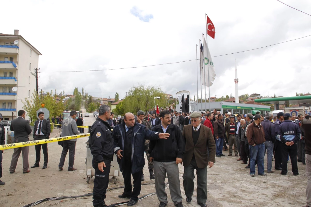 Pınarbaşı Sakinleri Cenaze Töreninin Kayseri\'de Yapılmasına Tepki Gösterdi