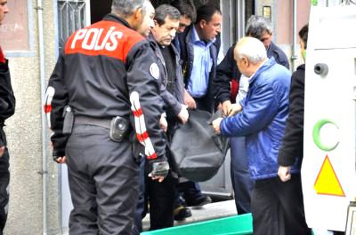 Uşak'ta Soba Zehirlenmesi Bir Ölü İki Yaralı