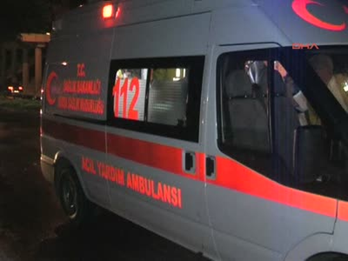 Vatandaşın Çabası da Yetmedi Bursa da Dün Gece Bir Vatandaşın Polisi Arayarak Yol Ortasında Alkollü...