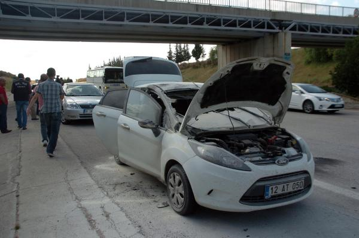 Yakılan Otomobilden 60 Kilo Eroin Çıktı