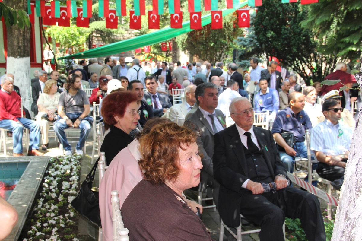 129 Yıllık Bursa Erkek Lisesi'nin Mezunları Eski Günleri Yad Etti