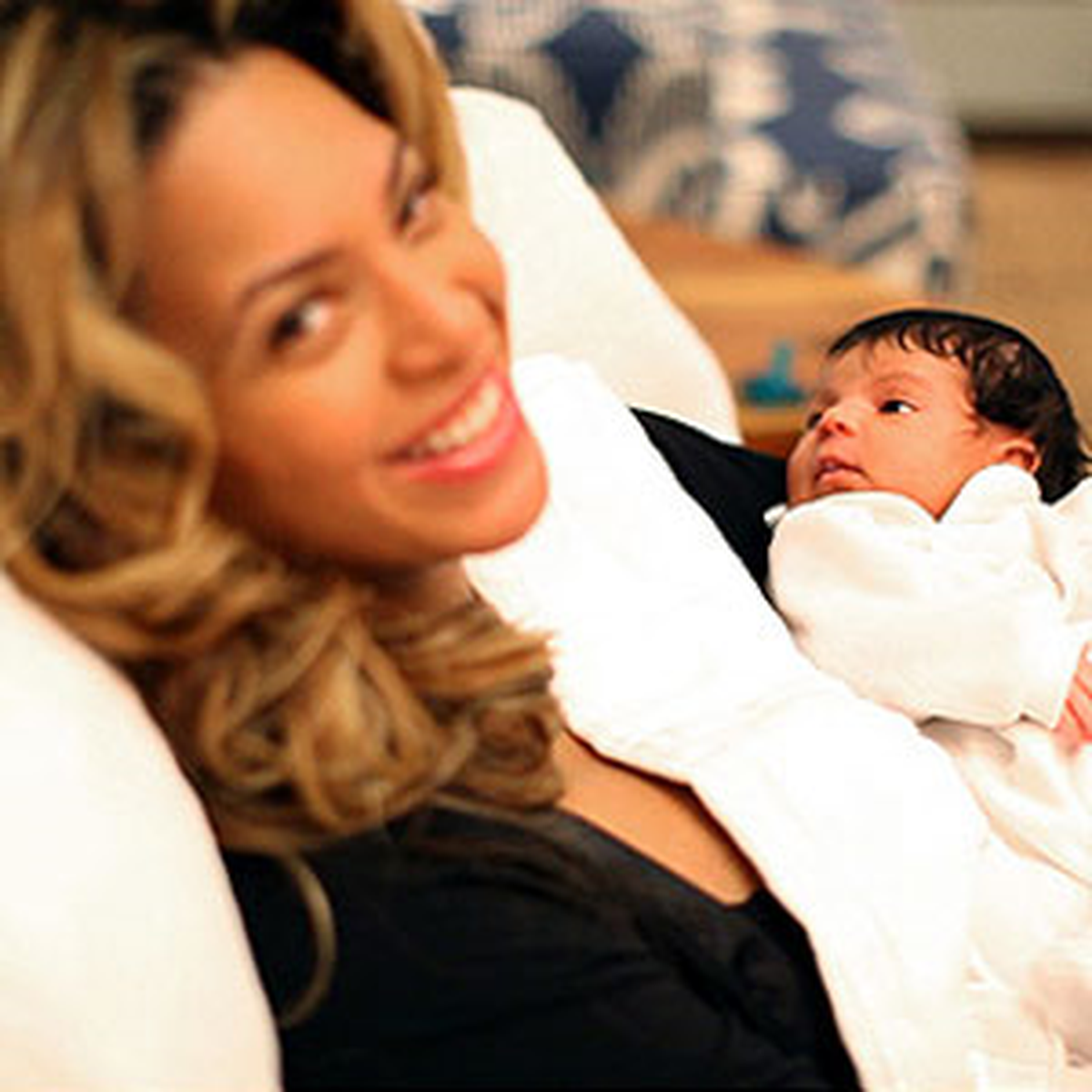 Beyonce Mavisiz Çıkmıyor