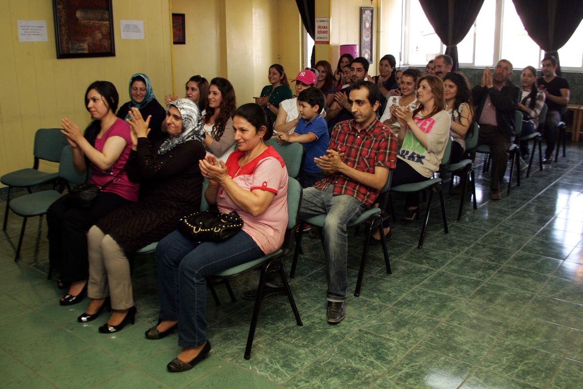 Elbim'de İngilizce Aile Birleşimi Sınavında Yüzde Yüz Başarı