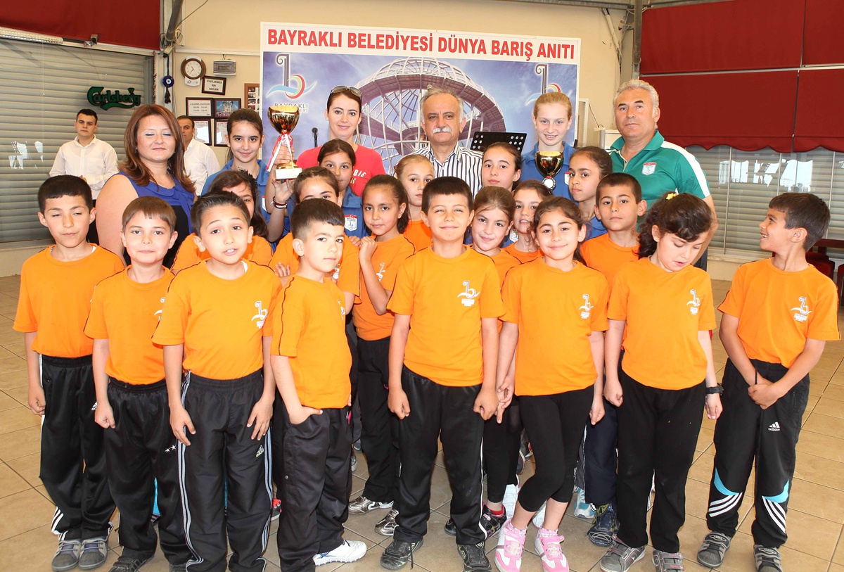 Hasan Karabağ, Masa Tenisi Sporcularıyla Bir Araya Geldi