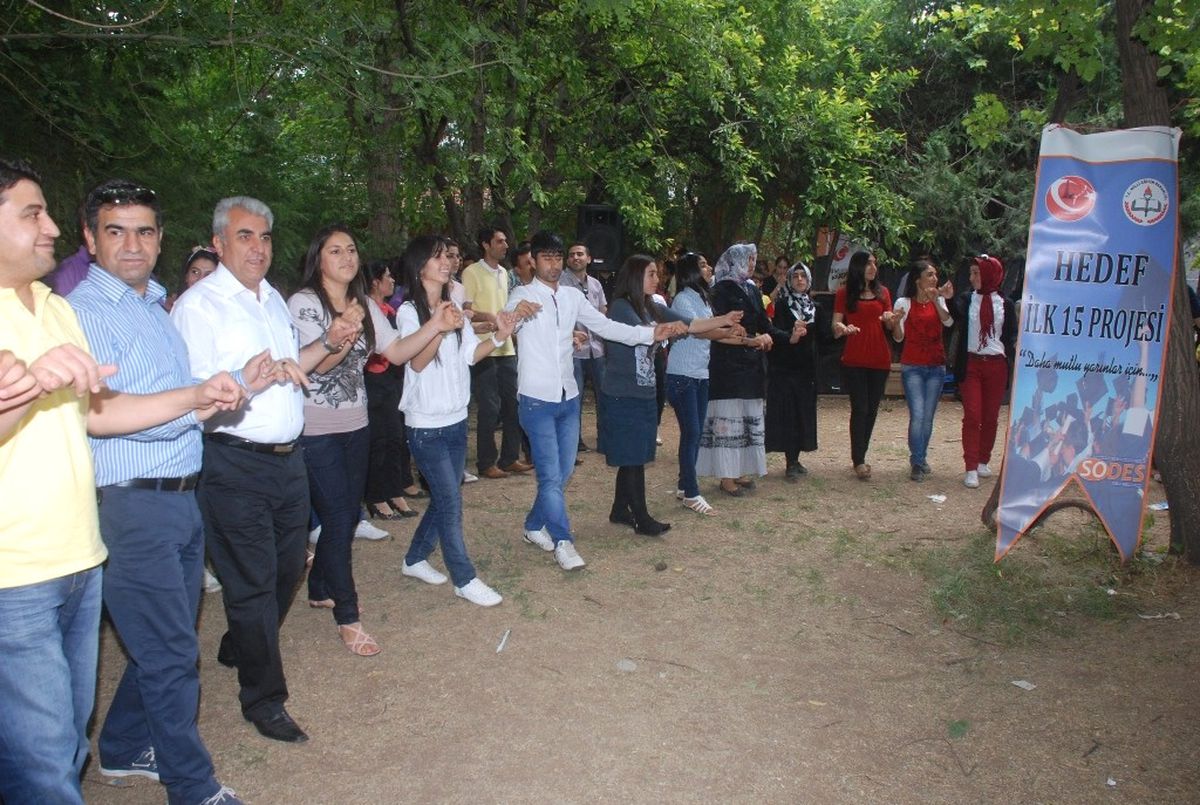 Hedef İlk 15 Öğrencileri Stres Attı
