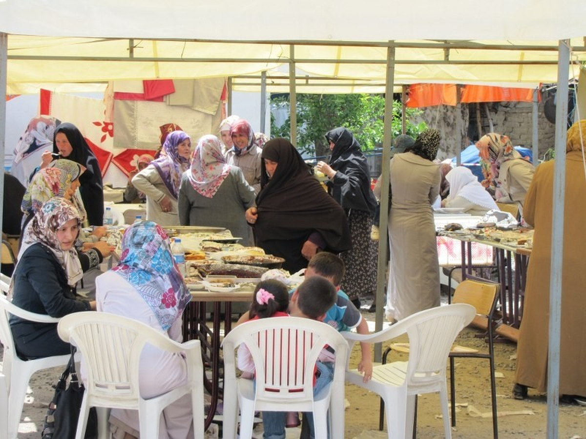 Hisarcık'ta Öğrenciler Yararına Kermes