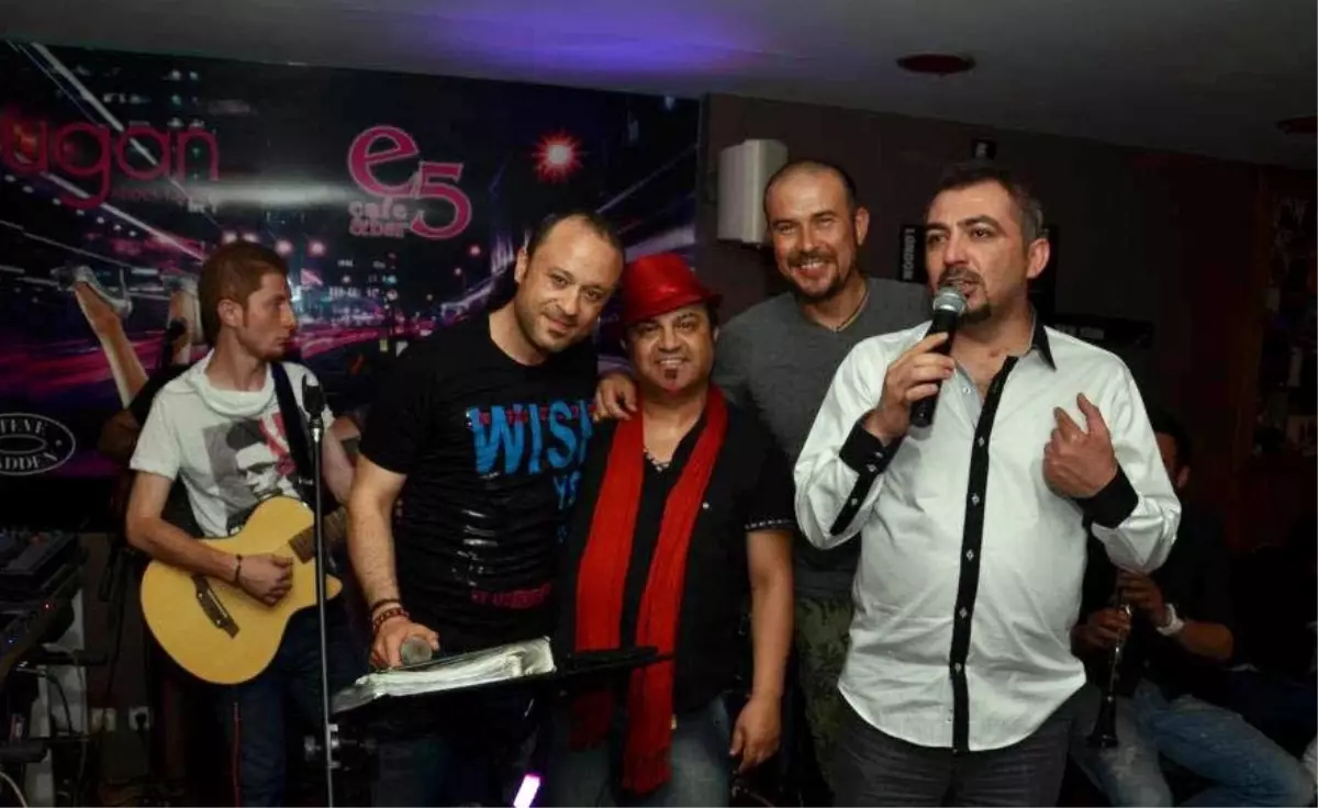 İzmir'li Sanatçılar Aydın'ı Salladı