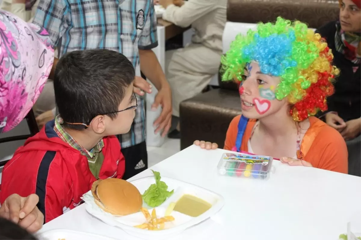 Kaynarca\'da Engeliler Haftası Etkinliği