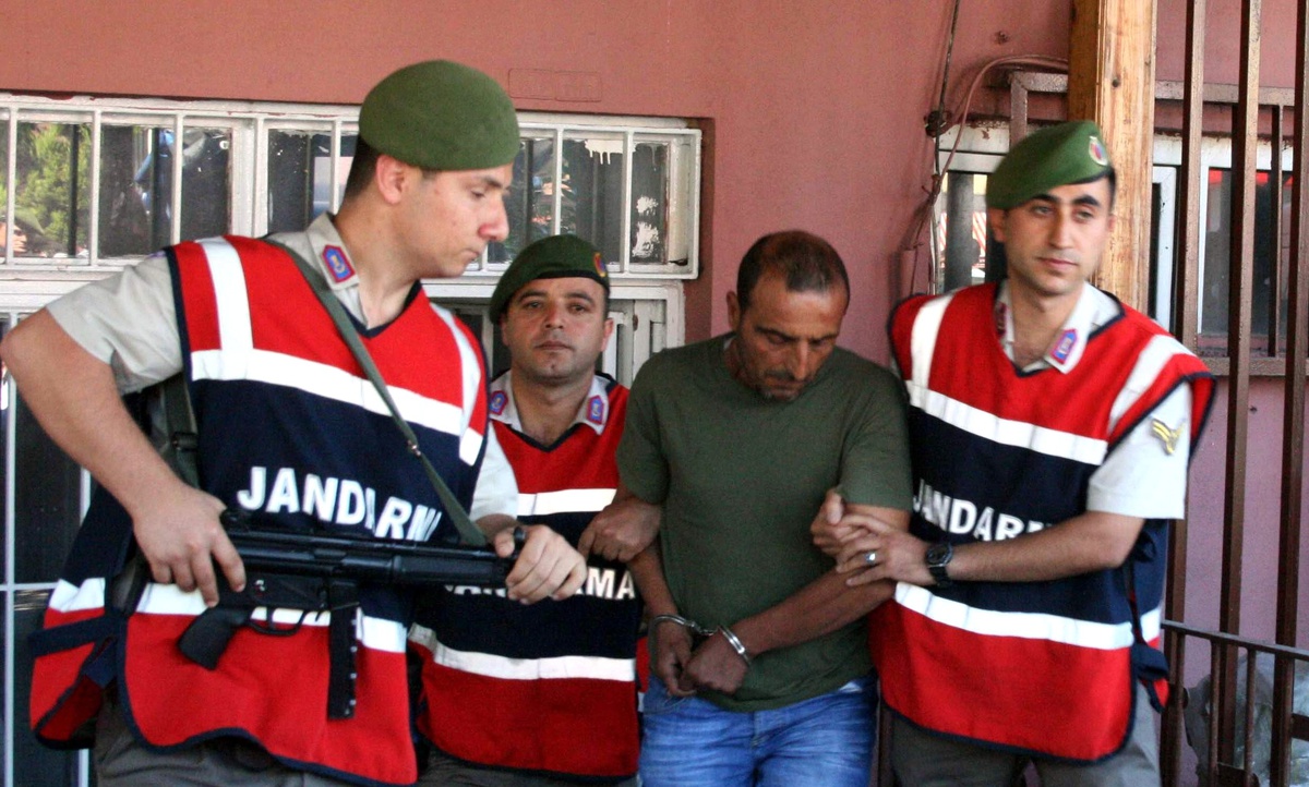 Koruma Altındaki Eşini Öldüren Kocaya Müebbet Hapis Cezası